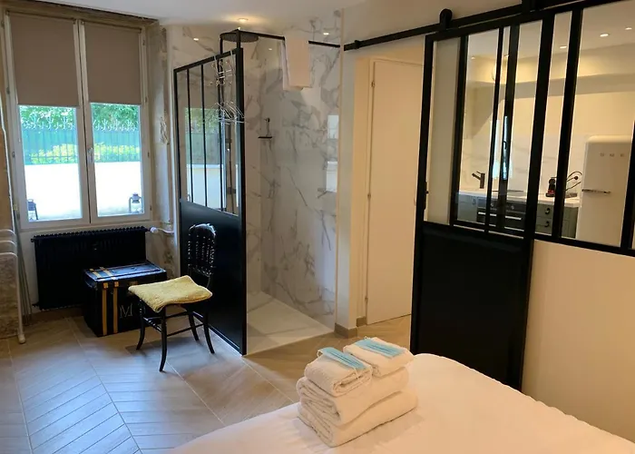 Chez Marie - Centre - Parking Prive - Hospices Panzió